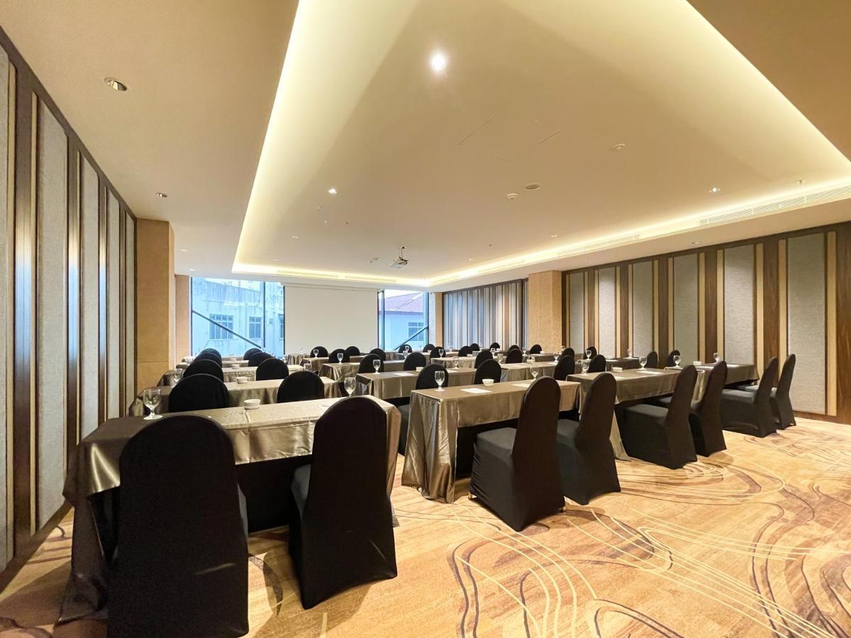 Artotel Batam Nagoya Exterior photo